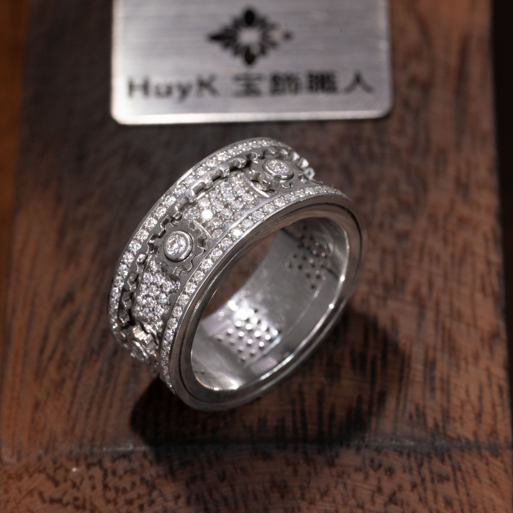 CZストーン付き回転ギアリングー S925 - N101220 – HUYK JEWELRY©