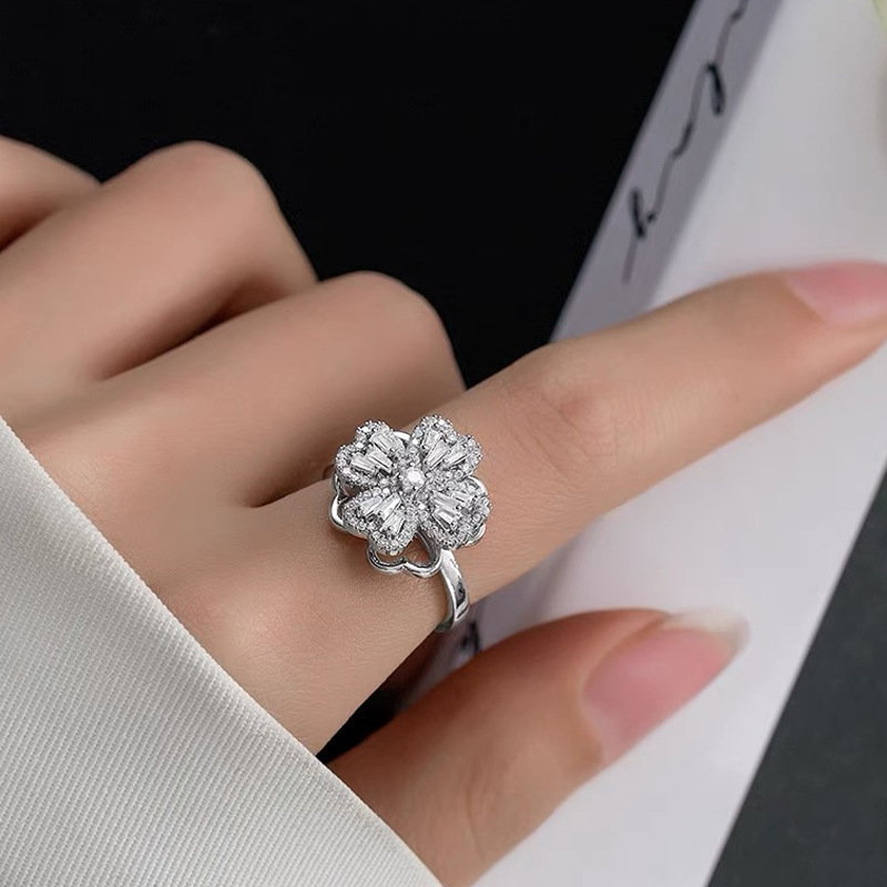 四つ葉のクローバー 回転式リング- S925 - N0044 – HUYK JEWELRY©
