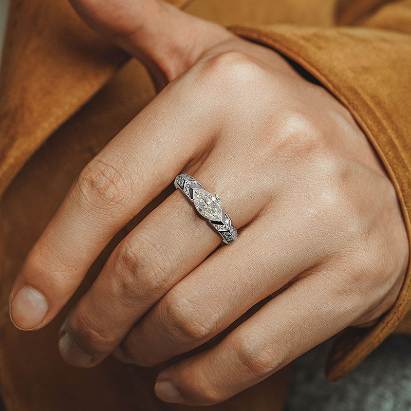 Cincin Moissanite Mata Horus - N620112